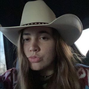 Meet your Posher, Meagan